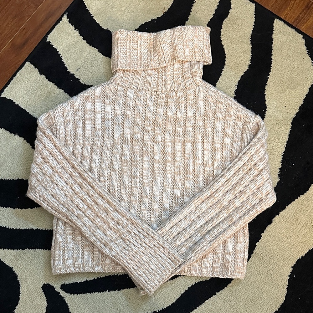 Cozy heathered Cream Turtleneck Sweater